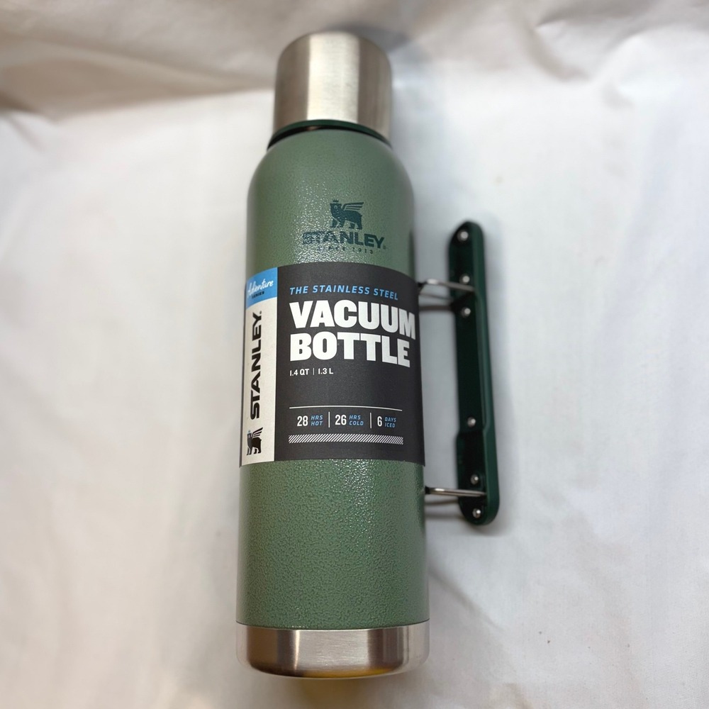 Stanley Vacuum Bottle Unisex 1.4 QT Green NEW Adventure Series 10-01603-016